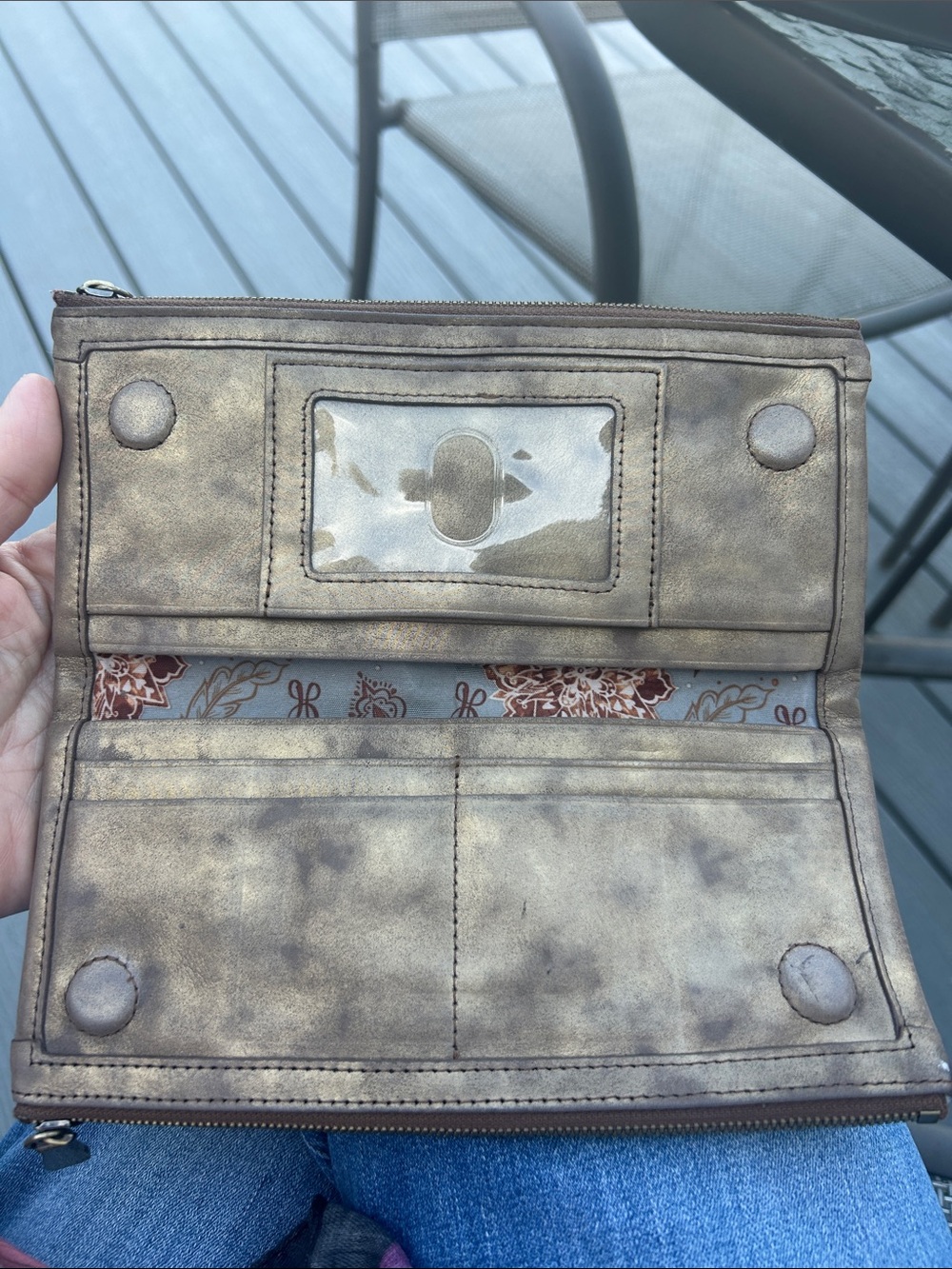 Hobo Taylor Leather Clutch Magnetic Wallet, Metallic very clean EUC, - Picture 3 of 8